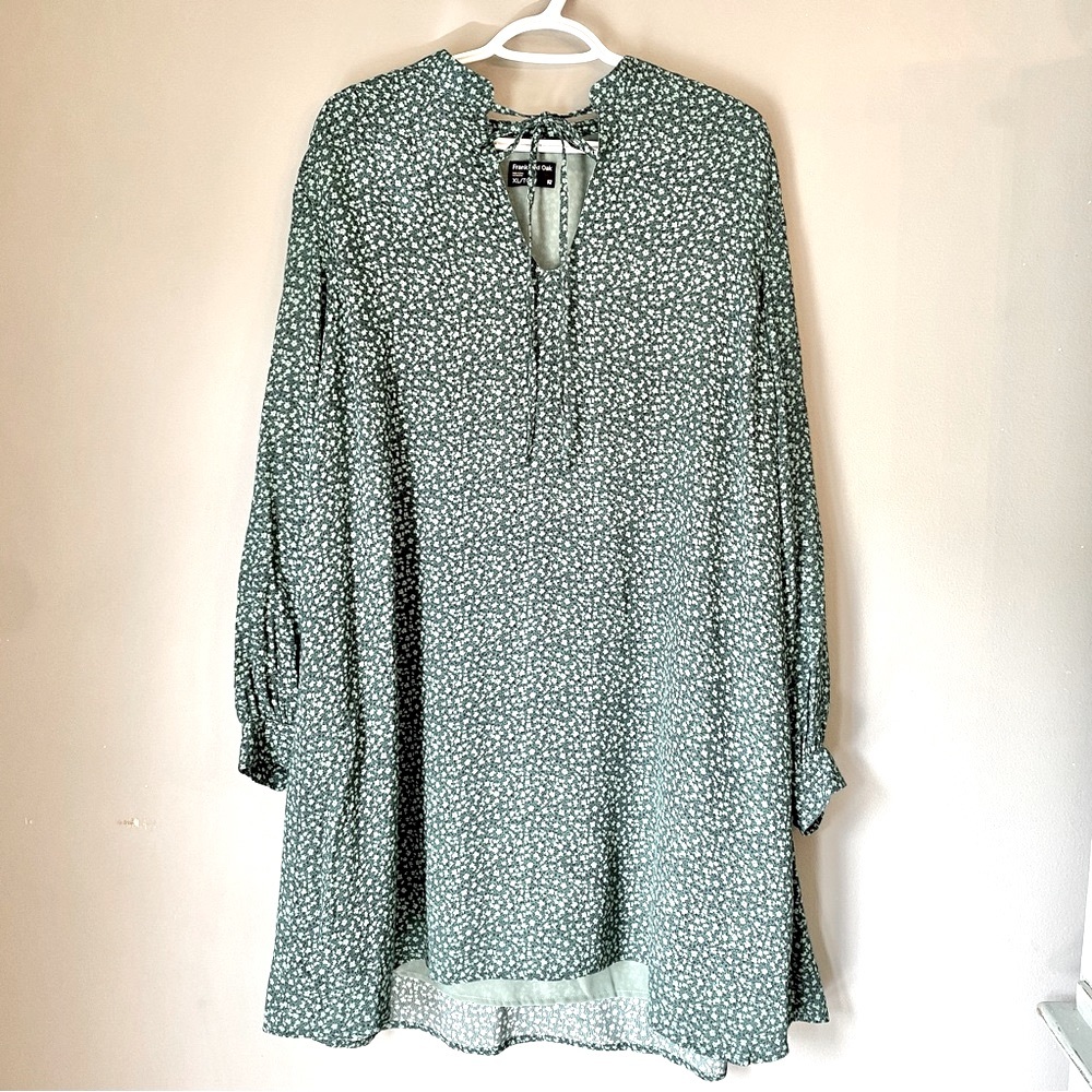 Frank And Oak Chiffon Dress in Evergreen